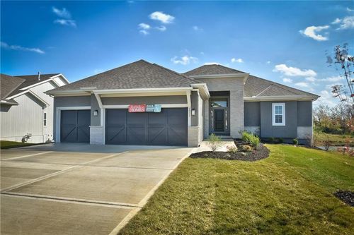 2284 W Wabash St, Olathe, KS, 66061-4270 | Card Image
