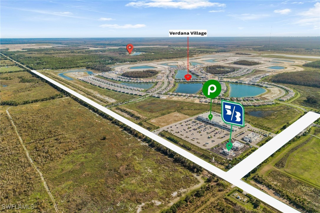 Land in Estero
