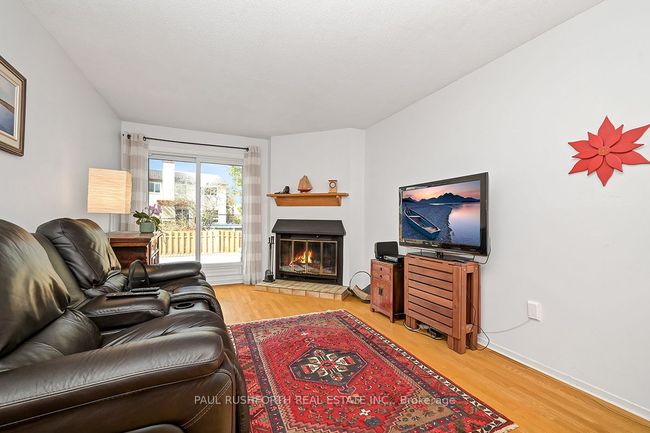 6106 Forestglen Cres, House other with 3 bedrooms, 3 bathrooms and 4 parking in Orleans ON | Image 5