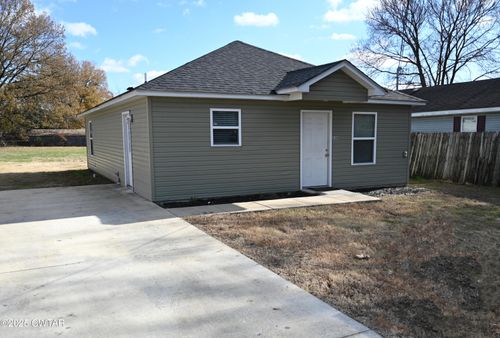 430 Prince Ave, Dyersburg, TN, 38024-4142 | Card Image