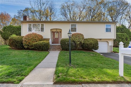 8 Joyce Dr, North Providence, RI, 02911-1116 | Card Image