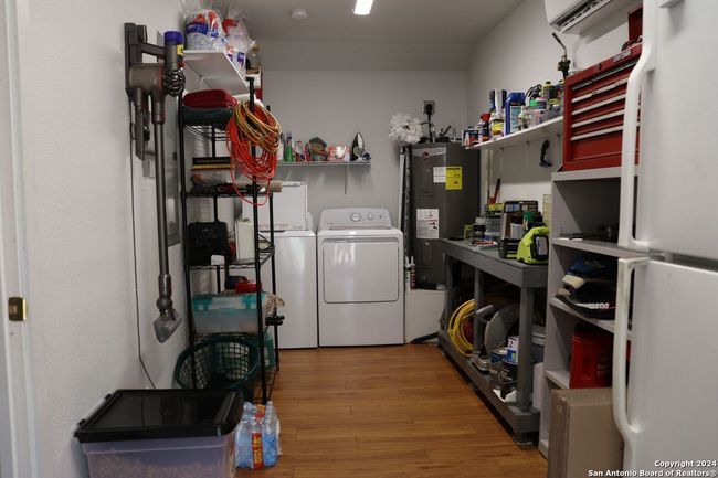 11943 Fm 472, Home with 1 bedrooms, 1 bathrooms and null parking in Bigfoot TX | Image 14
