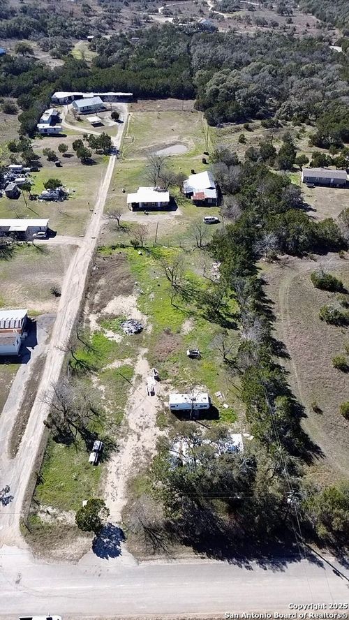 300 Oakland Dr, Blanco, TX, 78606-4592 | Card Image