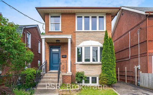 57 Stephen Dr, Etobicoke, ON, M8Y3M8 | Card Image