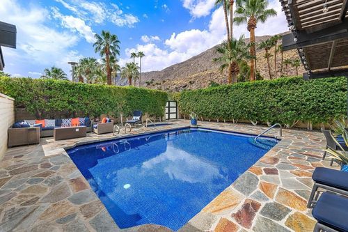 2-572 W Arenas Road, Palm Springs, CA, 92262 | Card Image
