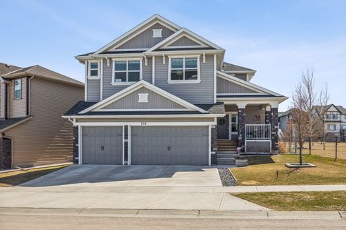 148 Hillcrest Drive Sw, Home with 4 bedrooms, 4 bathrooms and 6 parking in Airdrie AB | Card Image