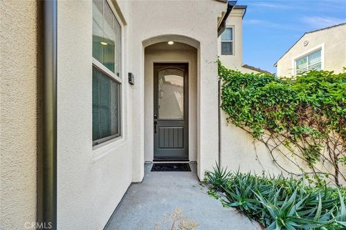 71 Tallowood, Irvine, CA, 92620-3113 | Card Image