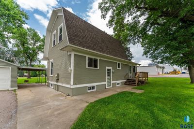 210 Broadway Ave, House other with 3 bedrooms, 2 bathrooms and null parking in Valley Springs SD | Image 1