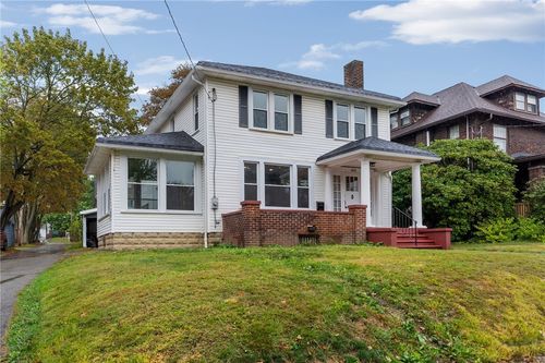 895 Alcoma St, Sharon, PA, 16146-3419 | Card Image
