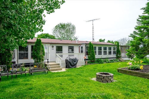 18 Bayview Dr, Keene, ON, K0L2G0 | Card Image