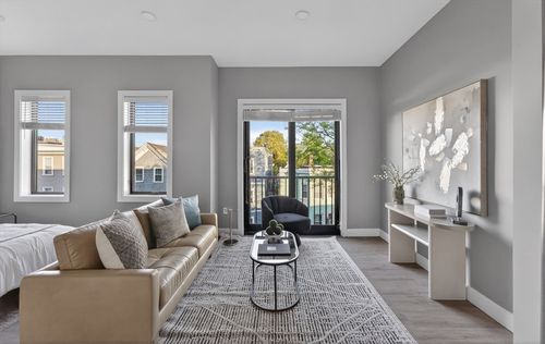 201-656 Saratoga St, Boston, MA, 02128-3375 | Card Image