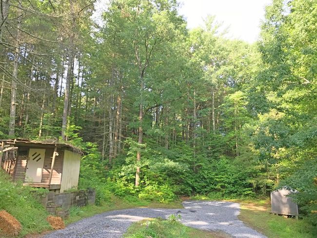 1674 Nugget Ln, House other with 2 bedrooms, 1 bathrooms and null parking in Ellijay GA | Image 8