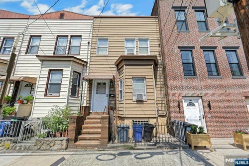 241 Cambridge Ave, Jersey City, NJ, 07307-1905 | Card Image