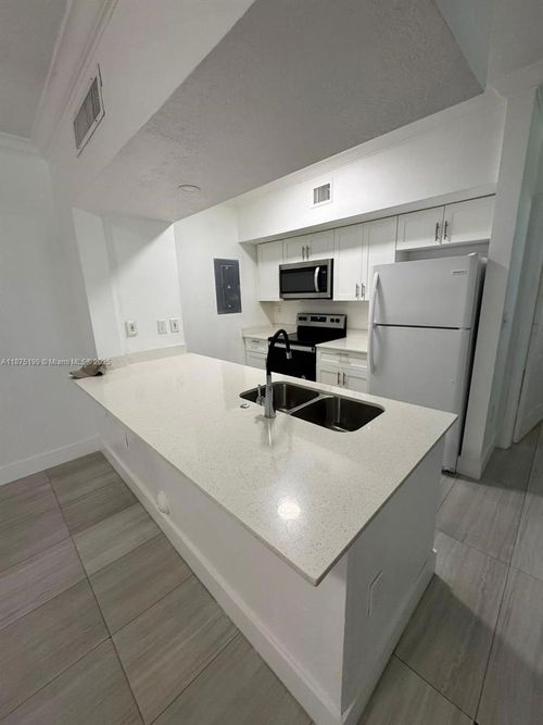 13103-11700 Sw 2nd St, Pembroke Pines, FL, 33025-3497 | Card Image
