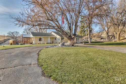 4555 Hyline Rd, Ontario, OR, 97914-8501 | Card Image