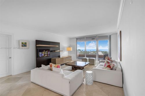 702-785 Crandon Blvd, Key Biscayne, FL, 33149 | Card Image