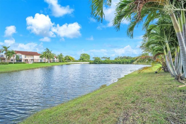 1291 Sw 113 Th Way, House other with 3 bedrooms, 3 bathrooms and null parking in Pembroke Pines FL | Image 42