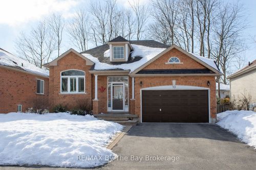 70 Rose Valley Way, Wasaga Beach, ON, L9Z3C4 | Card Image