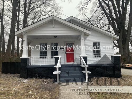 213 Marshall St, Greensboro, NC, 27401-3312 | Card Image