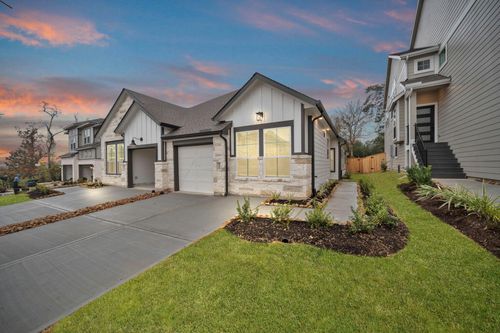 119 W Coralburst Loop, Montgomery, TX, 77316-3295 | Card Image