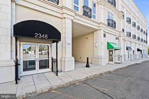 302-2346 Route 33, Robbinsville, NJ, 08691-1428 | Card Image