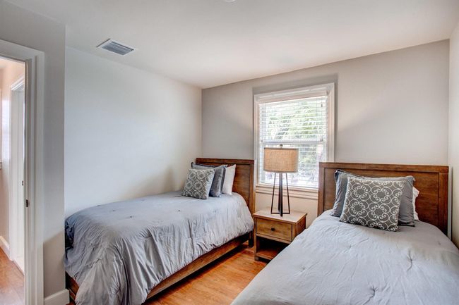 137 Ne 7 Th Ave, Townhouse with 2 bedrooms, 2 bathrooms and null parking in Delray Beach FL | Image 10