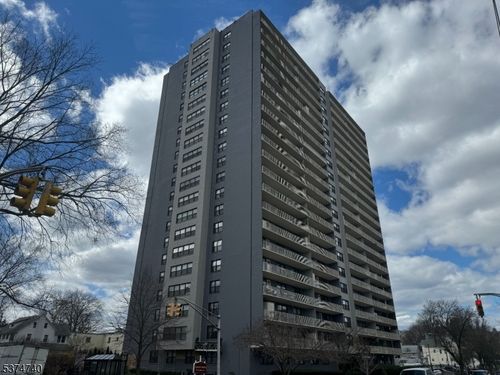 apt-12g-285 Aycrigg Ave, Passaic, NJ, 07055-3730 | Card Image