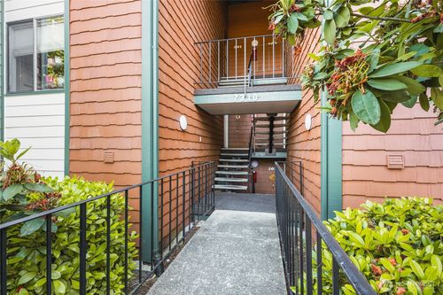 apt-j301-7310 N Skyview Ln, Tacoma, WA, 98406-8500 | Card Image