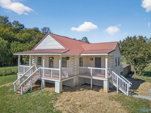 3685 Cathedral Caverns Rd, Woodville, AL, 35776-8520 | Card Image