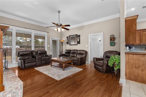 102 Fitzwilliam St, Haughton, LA, 71037-8777 | Card Image