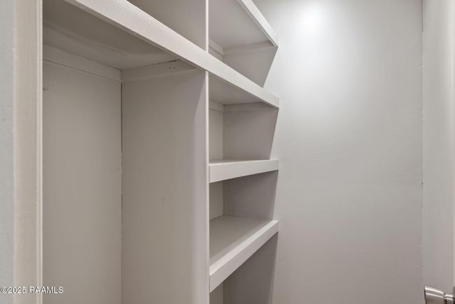 20-web-or-mls-220 Doucet Rd 230D-20 | Image 21