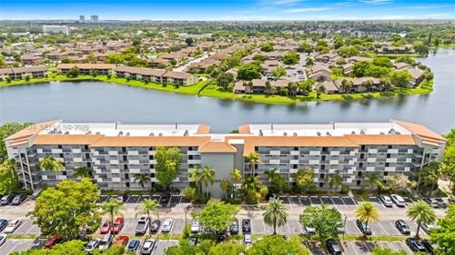 301-4025 N Nob Hill Rd, Sunrise, FL, 33351-5875 | Card Image