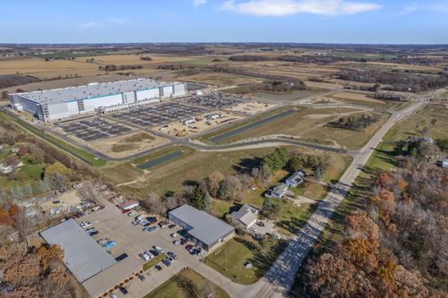 4595 County Road Tt, Sun Prairie, WI, 53590-9771 | Card Image