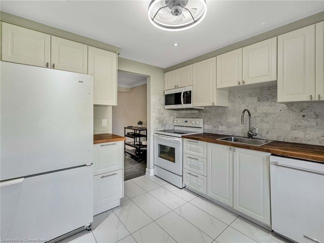 611 Preston Pky, House other with 3 bedrooms, 2 bathrooms and 5 parking in Cambridge ON | Image 6