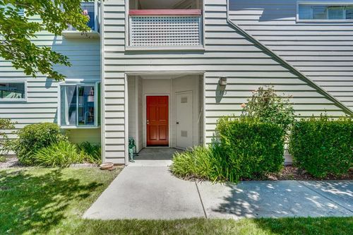 103 Chelsea Way, Redwood City, CA, 94061-3661 | Card Image