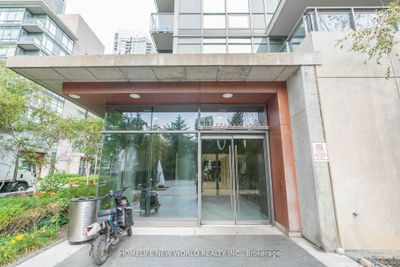 3216 - 11 Brunel Crt, Condo with 1 bedrooms, 1 bathrooms and null parking in Toronto ON | Image 2