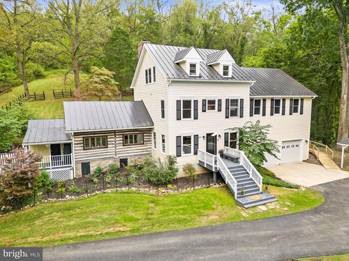 12894 Furnace Mountain Rd, Lovettsville, VA, 20180-2412 | Card Image