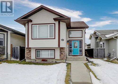 9313 91 St, Grande Prairie, AB, T8X0C7 | Card Image