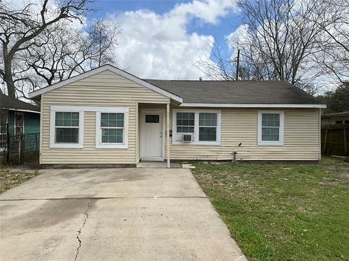 6709 Kassarine Pass, Houston, TX, 77033-1722 | Card Image
