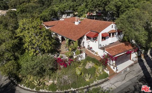 3290 Buckingham Road, Glendale, CA, 91206 | Card Image