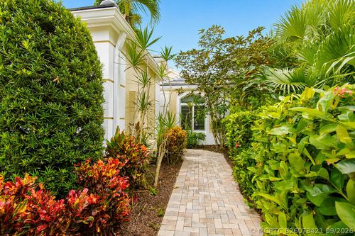 16053 Villa Vizcaya Place, Delray Beach, FL, 33446 | Card Image