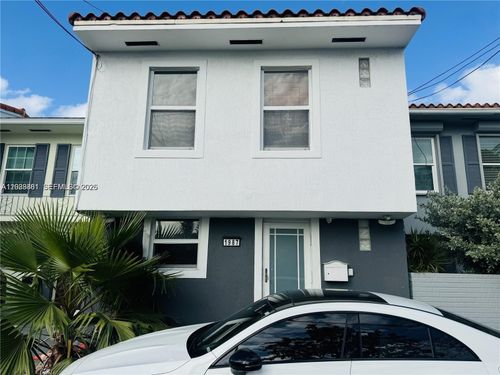 1987 Ne 123rd St, North Miami, FL, 33181-2804 | Card Image