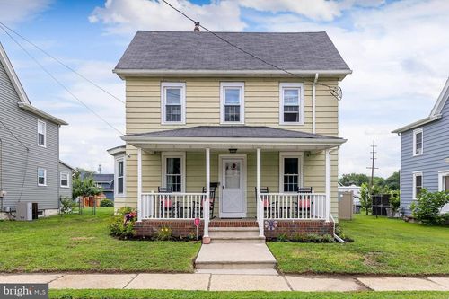 57 N Repauno Ave, GIBBSTOWN, NJ, 08027-1060 | Card Image