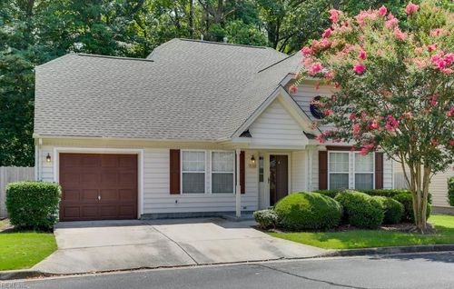 1133 Lady Ashley Dr, Chesapeake, VA, 23320-6697 | Card Image