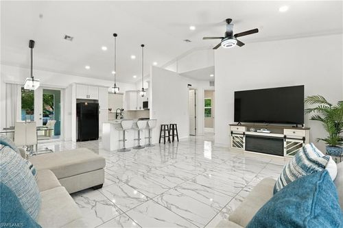 469 Montura Ave, Clewiston, FL, 33440-8700 | Card Image