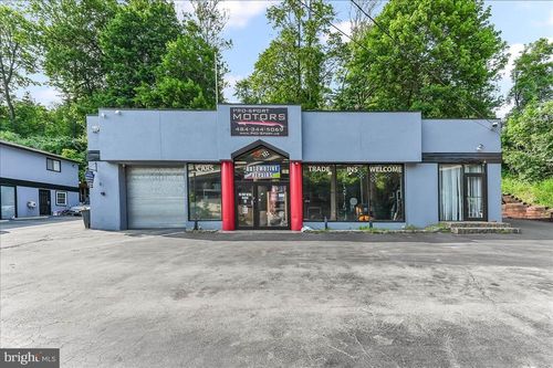 828 Matsonford Rd, W Cnshohocken, PA, 19428-2709 | Card Image