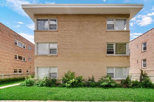 6044 N Mozart Street, Chicago, IL, 60659 | Card Image