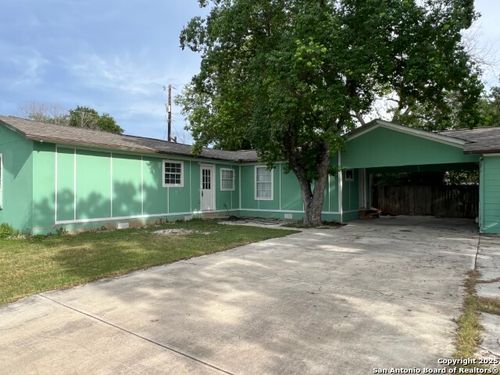 163 Day Rd, San Antonio, TX, 78210-3439 | Card Image