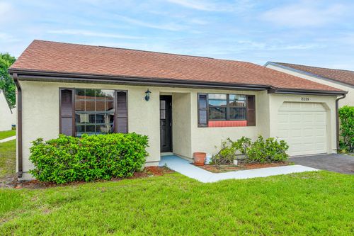 2229 Se Brekenridge Cir, Port St. Lucie, FL, 34952-8137 | Card Image