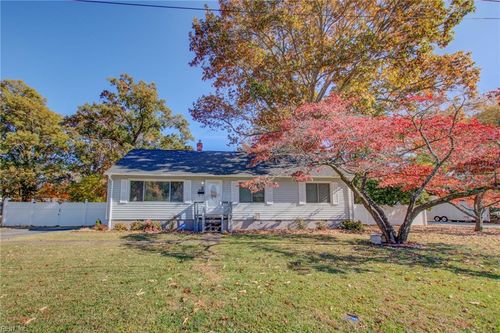 200 Cynthia Dr, Hampton, VA, 23666-2104 | Card Image